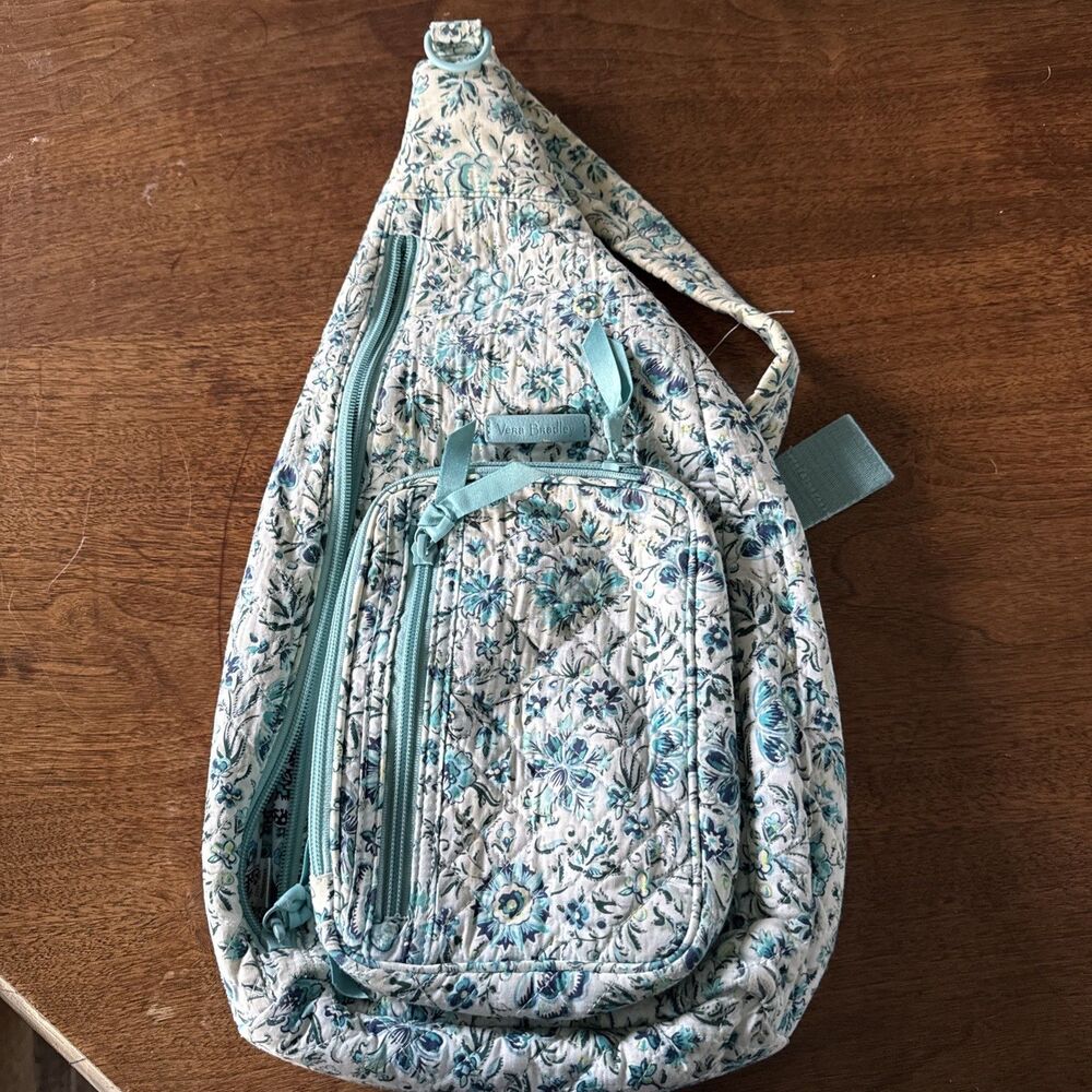 Vera Bradley Sling Bag Cloud Vine Retired Pattern Turquoise Floral Roomy 2020